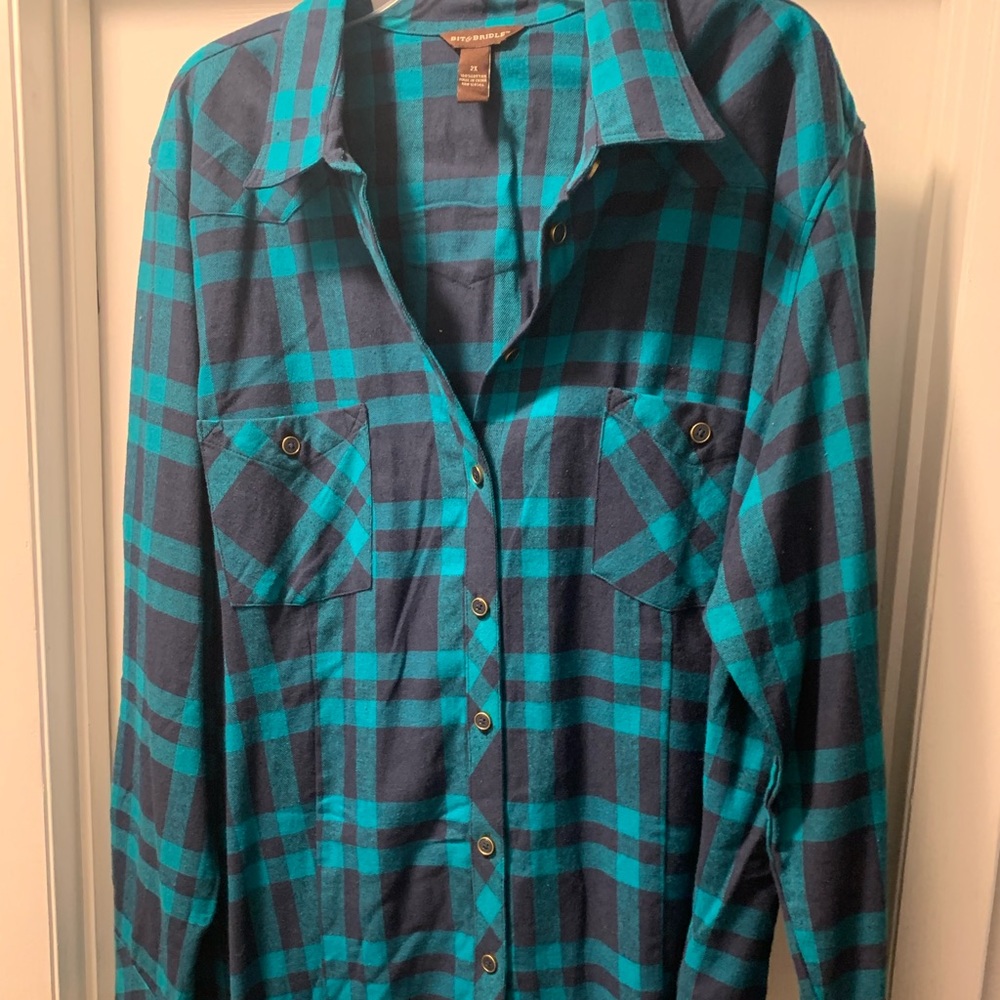 Long Sleeve Collared Shirt